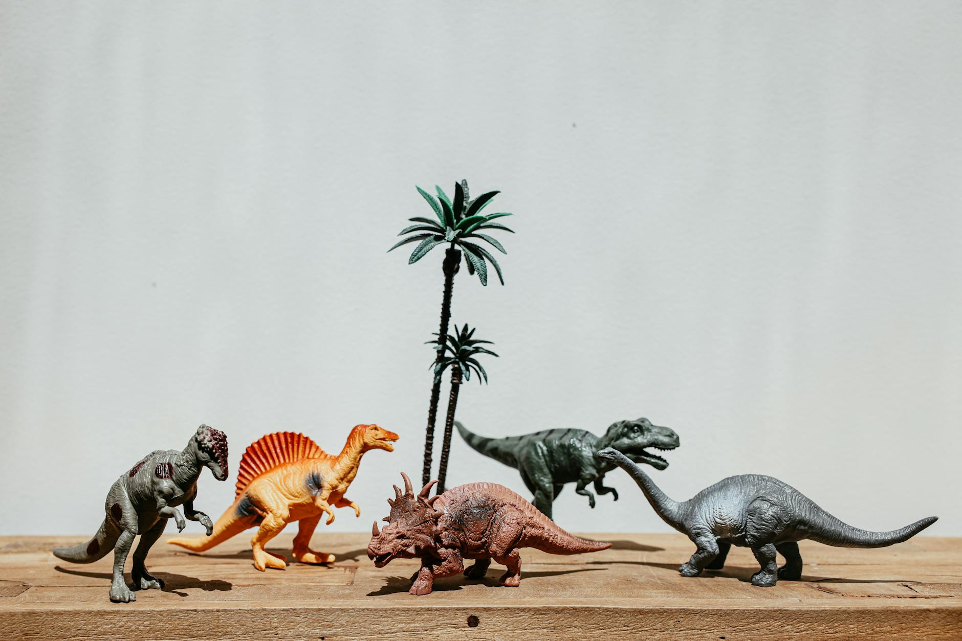 toy dinosaurs figurines