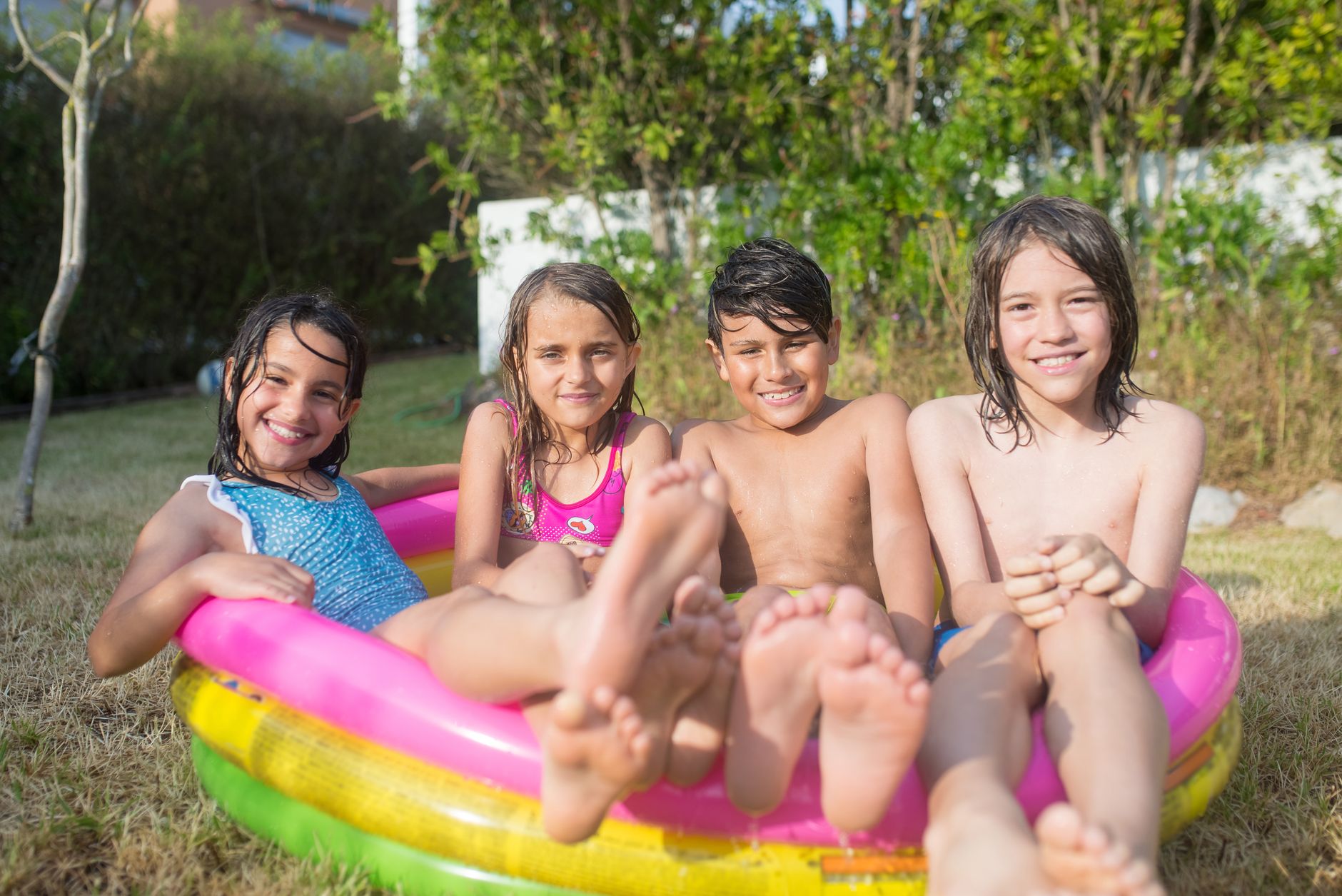 children on the inflatable pool